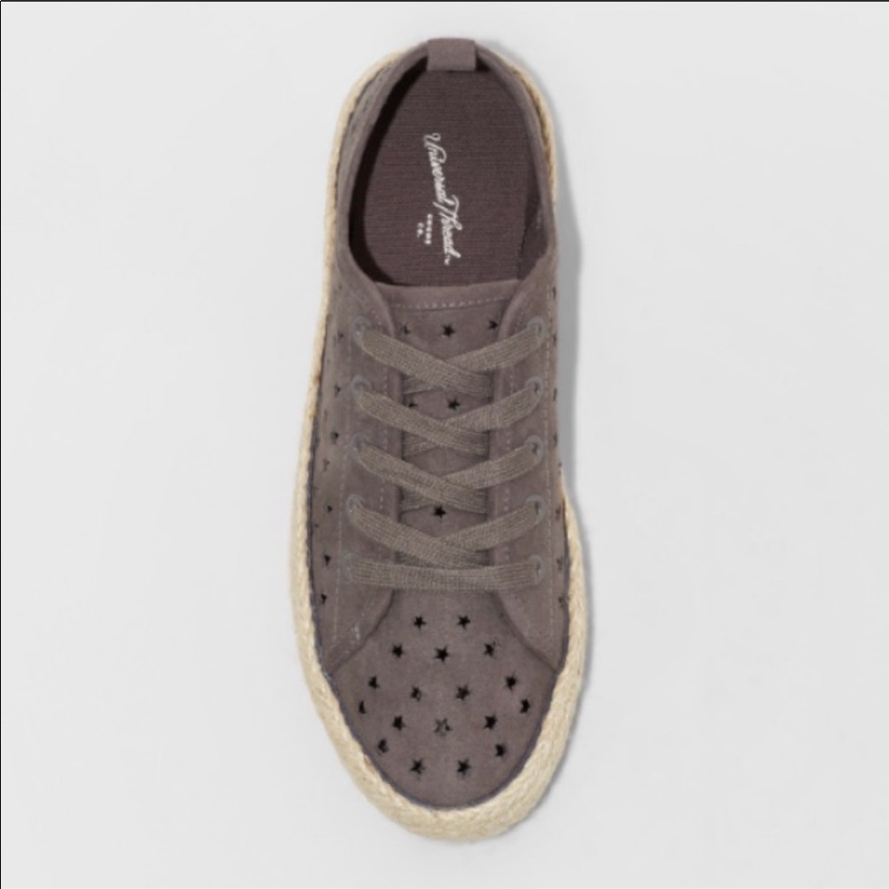 Universal Threads Star Cut Out Gray Sneakers 11 - image 2